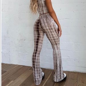 Tiger Mist Luna Flared Tie Dye stretchy pants- S